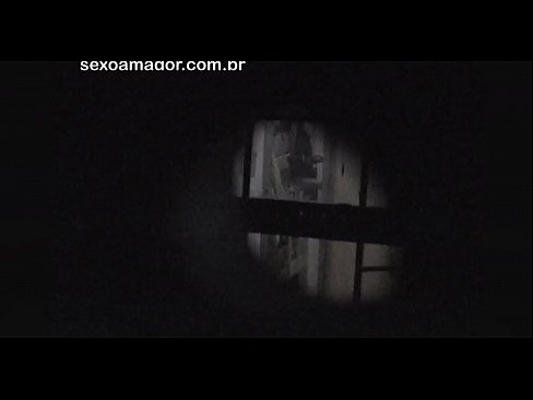 ❤️ Блонді таємно знімає на відео сусідський вуайерист, прихований за порожнистими цеглами Супер порно на uk.high-pass.ru ❌️❤